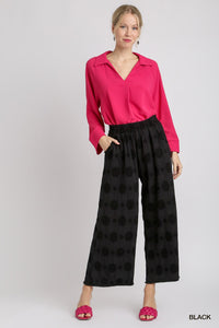 Textured Wide Leg Pull On Pant