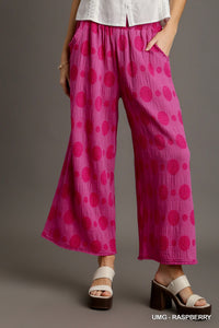 Textured Wide Leg Pull On Pant