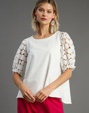 Load image into Gallery viewer, Lace Puff Sleeve Top
