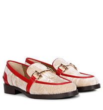 Load image into Gallery viewer, Cinzia Velvet Loafer
