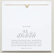 Load image into Gallery viewer, Bloom Dainty Bracelet
