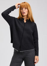 Load image into Gallery viewer, Neru Collar Sweater
