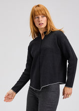Load image into Gallery viewer, Neru Collar Sweater
