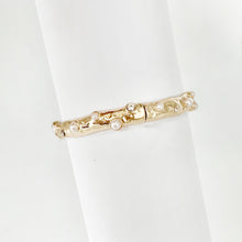 Load image into Gallery viewer, Pearl &amp; Stone Bangle
