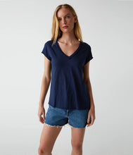 Load image into Gallery viewer, Baxter Tee
