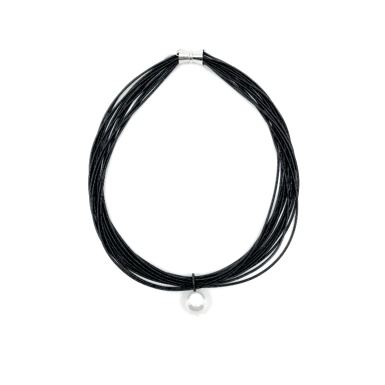 Black + White Pearl Necklace