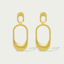 Load image into Gallery viewer, Bleeker Earring
