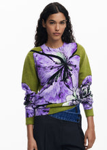Load image into Gallery viewer, Bold Flower Sweater

