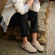 Load image into Gallery viewer, Boston Shearling Clog
