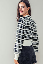 Load image into Gallery viewer, Bow Sweater
