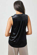 Load image into Gallery viewer, Burn-Out Velvet Blouse
