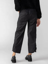 Load image into Gallery viewer, Cali Cargo Pant
