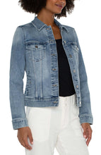 Load image into Gallery viewer, Classic Jean Jacket
