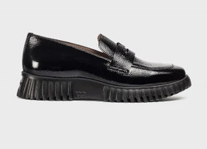 Croco Loafer