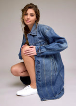 Load image into Gallery viewer, Dakota Jacket
