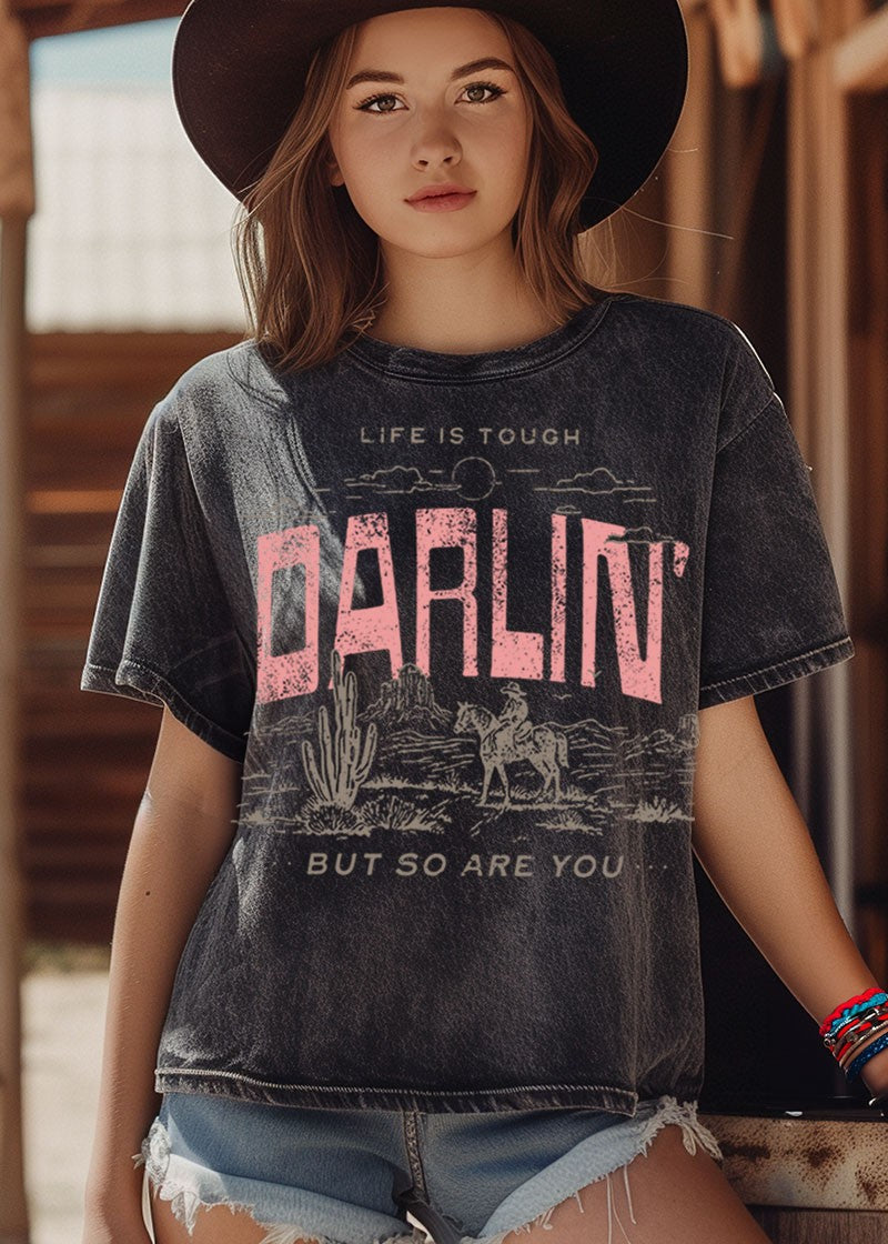 Darlin Graphic Tee