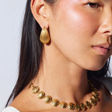 Load image into Gallery viewer, Gillian Earring

