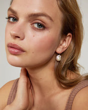 Load image into Gallery viewer, Grit Drop Earring
