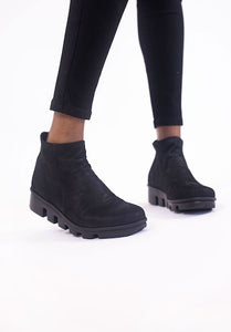 Hadirat Boot