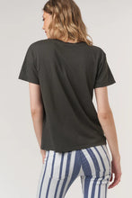 Load image into Gallery viewer, Limon Cello Tee
