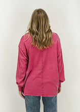 Load image into Gallery viewer, Fade Into You Tee
