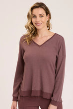 Load image into Gallery viewer, Oxley Thermal V-Neck
