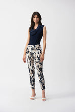 Load image into Gallery viewer, Palm Print Pant
