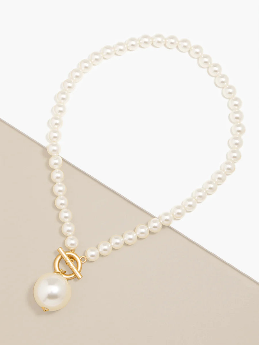 Pearl Pendant Necklace