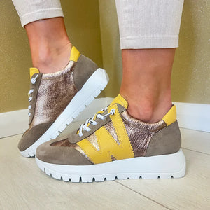 Phoebe Sneaker