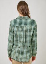 Load image into Gallery viewer, Washed Plaid Shirt
