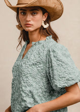 Load image into Gallery viewer, Floral Puff Top
