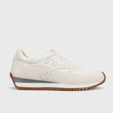 Queen Sneaker