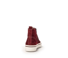 Load image into Gallery viewer, Hi Top Sneaker
