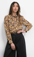 Load image into Gallery viewer, Rowan Blouse
