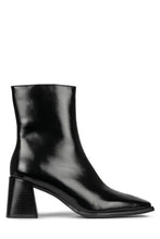 Load image into Gallery viewer, Pointy Toe Square Heel Boot
