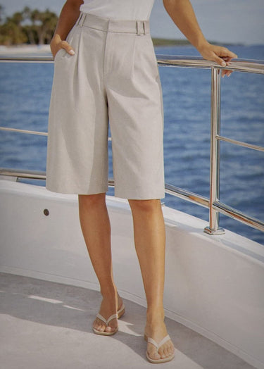 Cally Capri