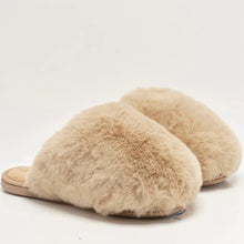 Load image into Gallery viewer, Snowball Slipper

