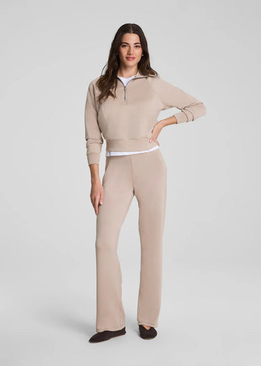 AirEssentials Straight Leg Pant