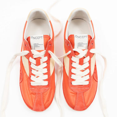 Temple Sneaker