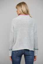 Load image into Gallery viewer, Contrast Color Tipped Sweater
