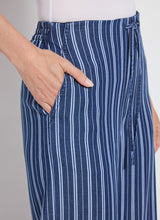Load image into Gallery viewer, Serefina Pant

