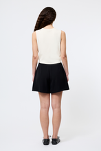 Load image into Gallery viewer, Cosysoft Knit Vest
