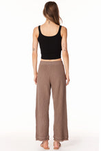 Load image into Gallery viewer, Cropped Wide Leg Pant
