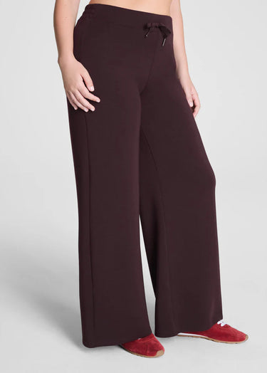 AirEssentials Wide Leg Pant