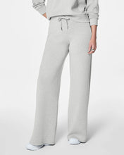 Load image into Gallery viewer, AirEssentials Wide Leg Pant
