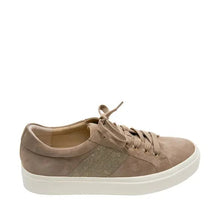 Load image into Gallery viewer, Yavin Sneaker
