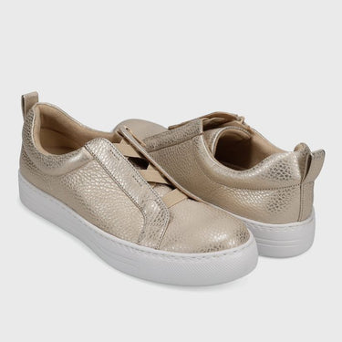 Ylana Sneaker