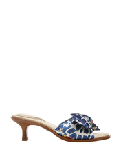 Load image into Gallery viewer, Knotted  Raffia Bottom Sandal
