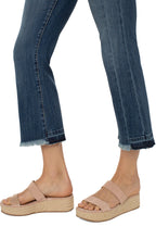 Load image into Gallery viewer, Hannah Seamed Crop Flare Jean
