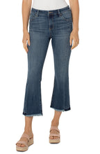 Load image into Gallery viewer, Hannah Seamed Crop Flare Jean
